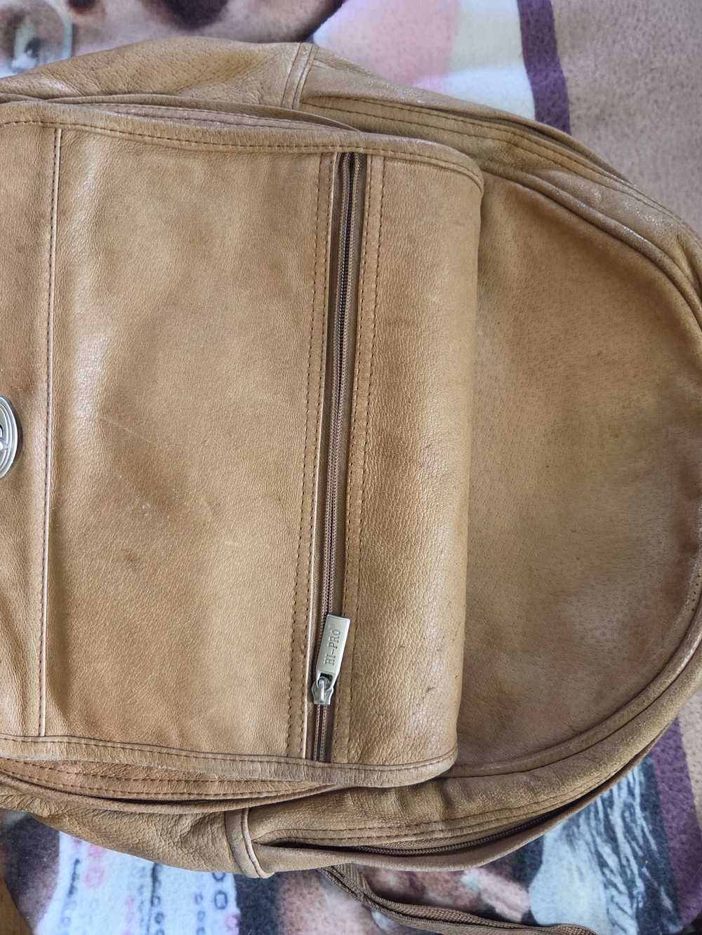 Vintage(1991)Leather Backpack in Tan - Classic Casual Carry